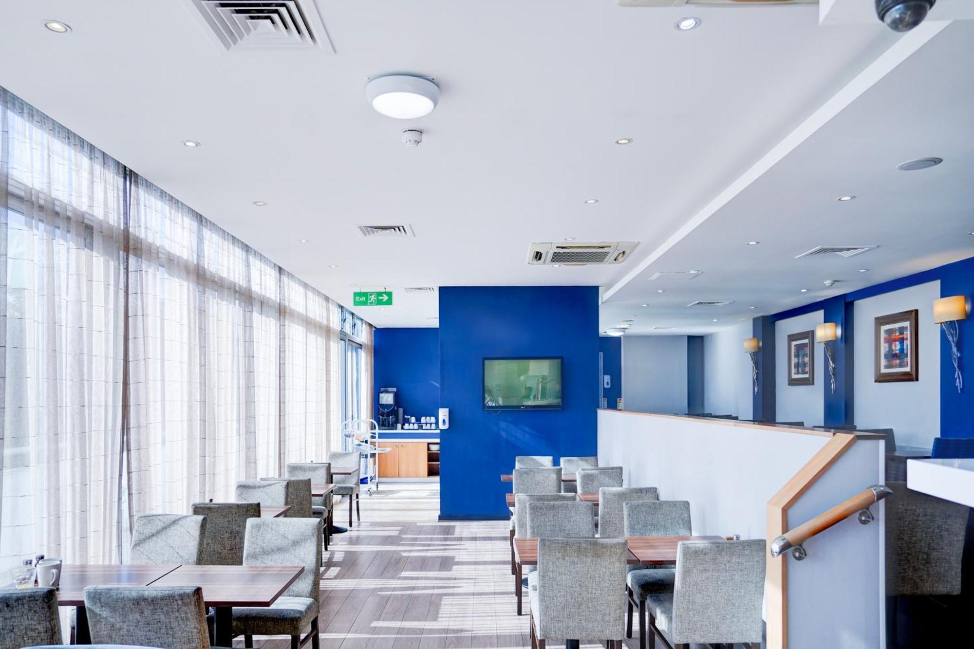 Belvilla Crewe City Centre Hotel Lifestyle Exterior photo